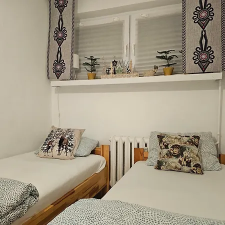 Przy Krupowkach Szarotka *