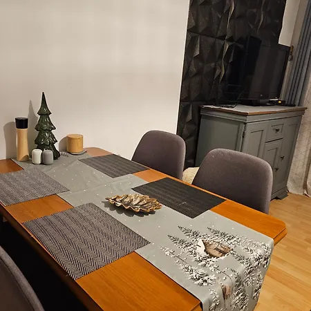 Przy Krupowkach Szarotka * זקופאנה