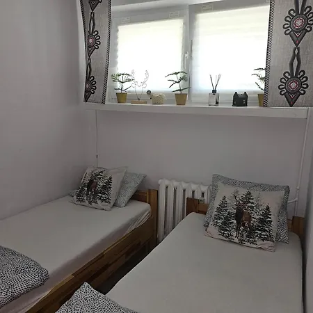 Przy Krupowkach Szarotka זקופאנה